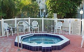 Oyster Pointe 3*